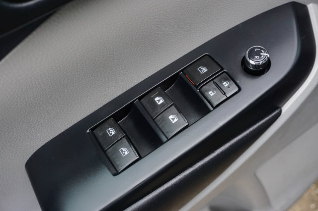 Used 2019 Toyota Highlander XLE FWD image 10