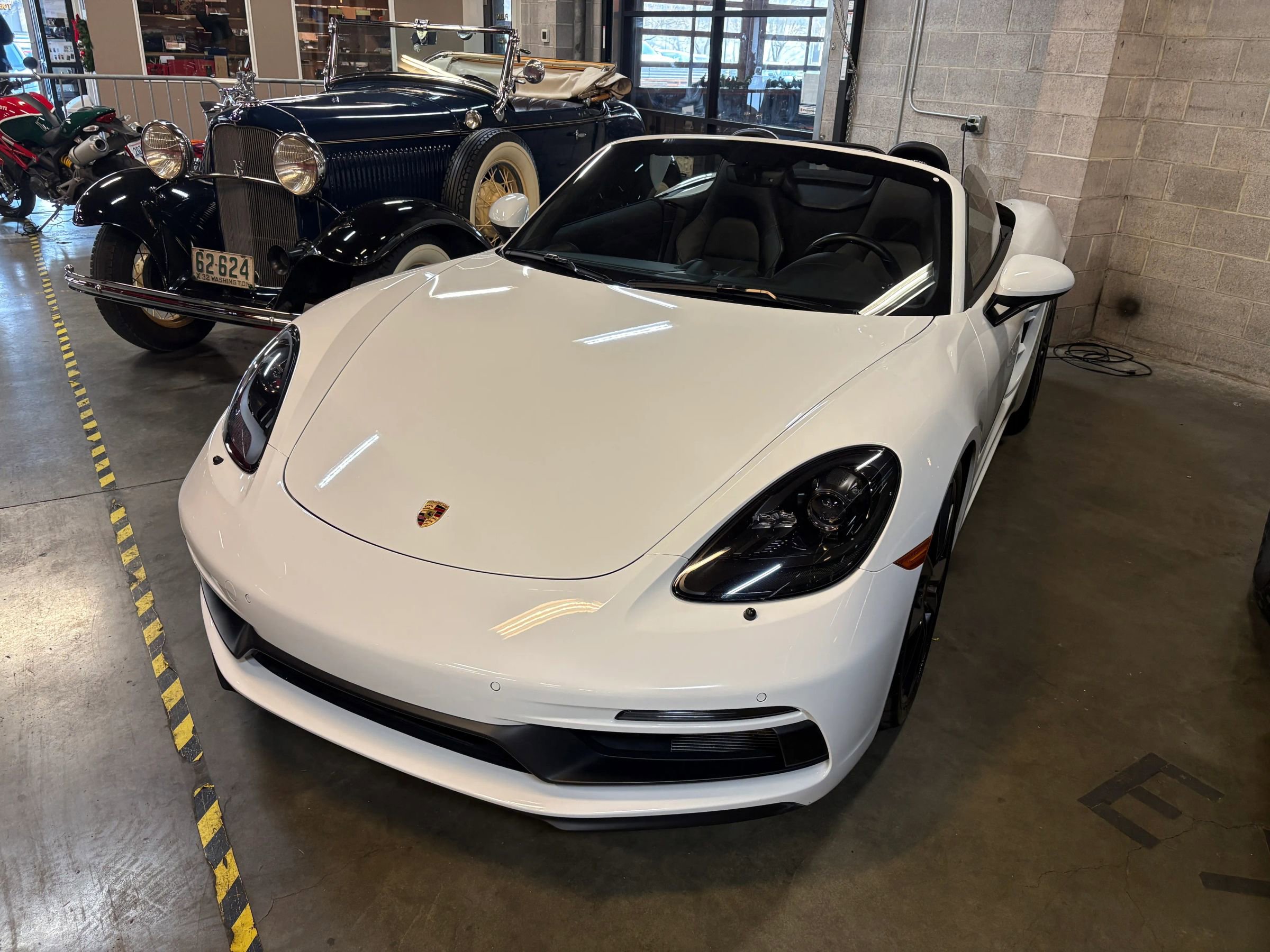 Used 2018 Porsche 718 Boxster GTS image 17