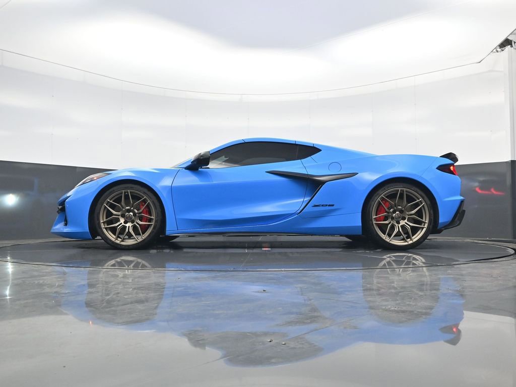 Used 2023 Chevrolet Corvette Z06 w/ Engine Appearance Package image 26