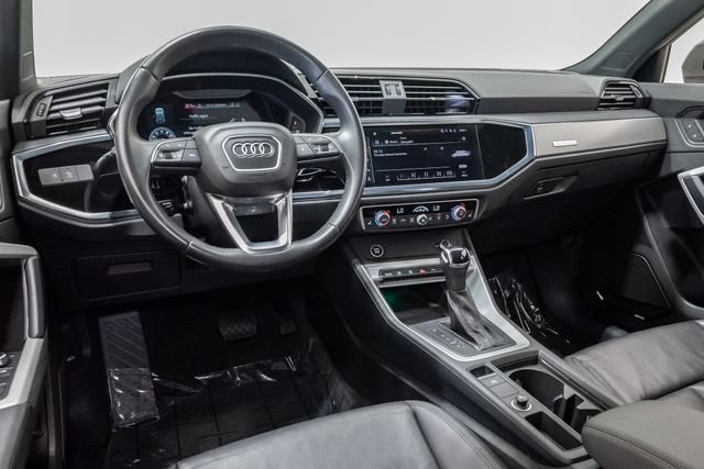 Used 2023 Audi Q3 2.0T Premium Plus w/ Premium Plus Package AWD/4WD image 7