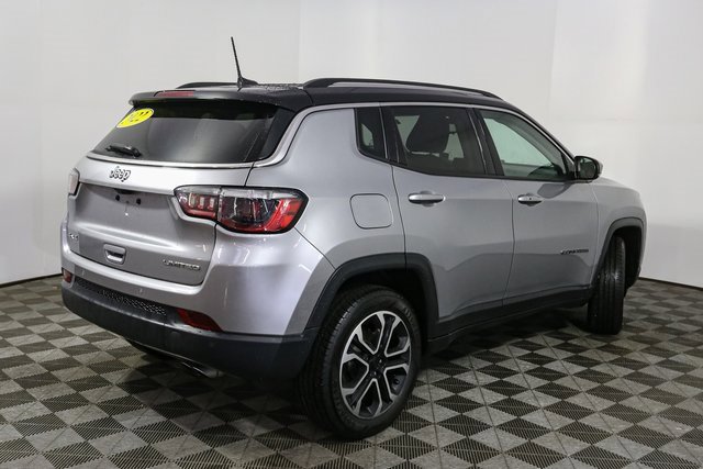 Used 2022 Jeep Compass Limited w/ Sun and Sound Group image 13
