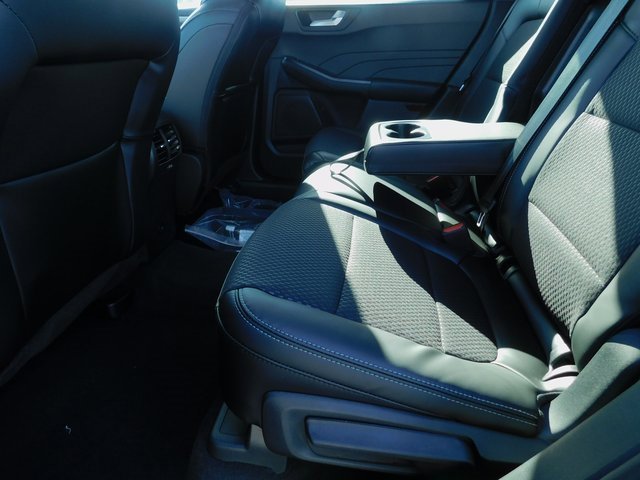 New 2026 Ford Escape SE image 19