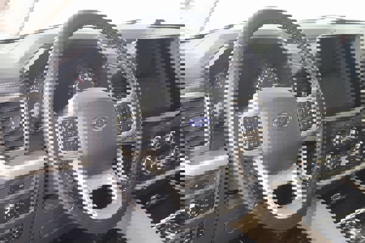 Used 2022 Ford Expedition XLT image 6