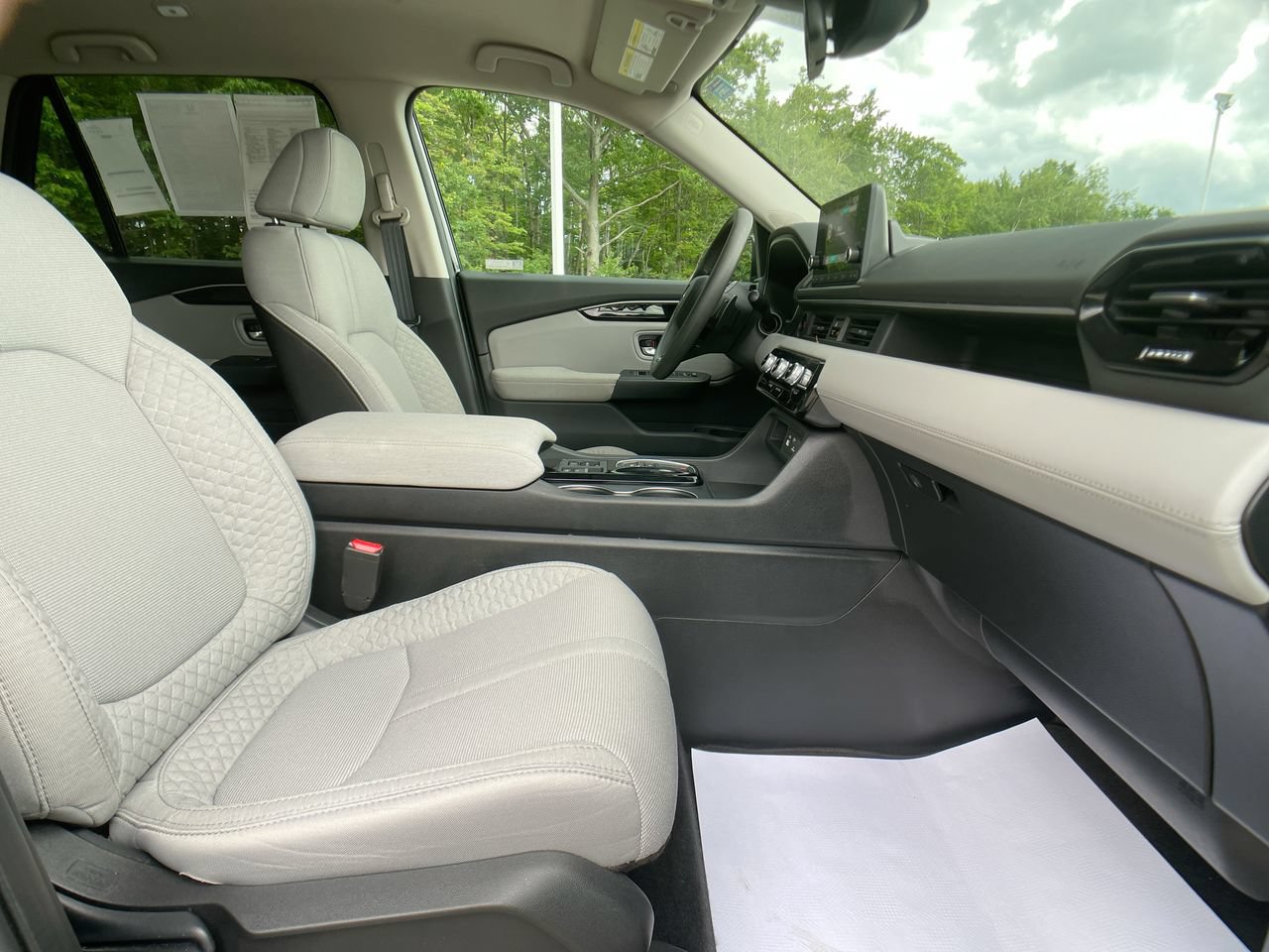 Certified 2023 Honda Pilot LX image 25