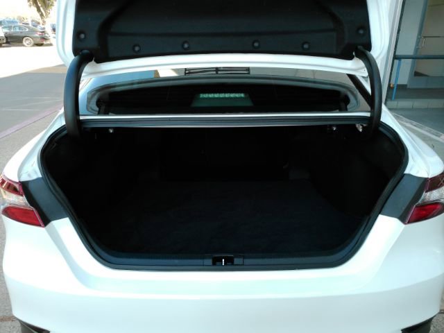 Used 2022 Toyota Camry LE image 22