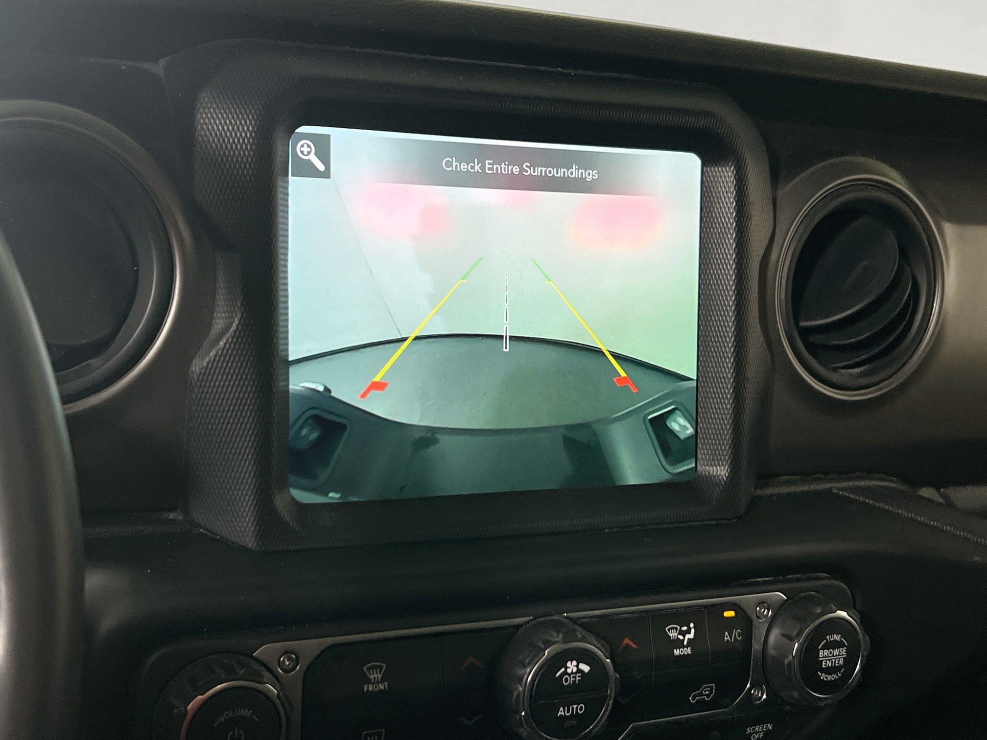 Used 2022 Jeep Gladiator Sport AWD/4WD image 14