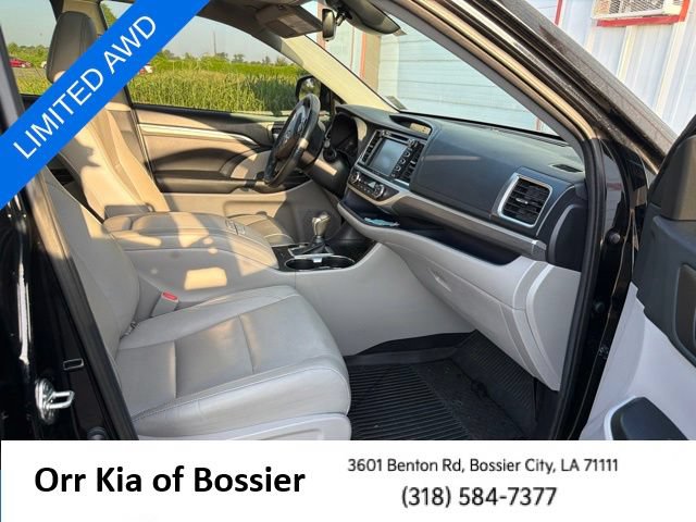 Used 2019 Toyota Highlander Limited w/ Protection Package #3 AWD/4WD image 20