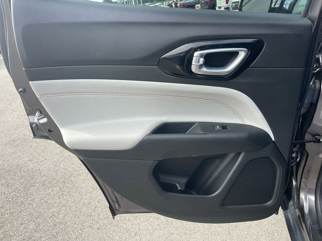 Used 2022 Jeep Compass Limited image 26