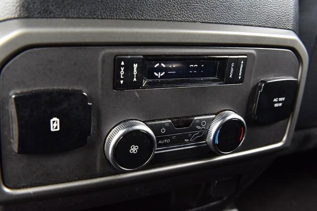 Used 2019 Ford Expedition XLT w/ Equipment Group 202A AWD/4WD image 26