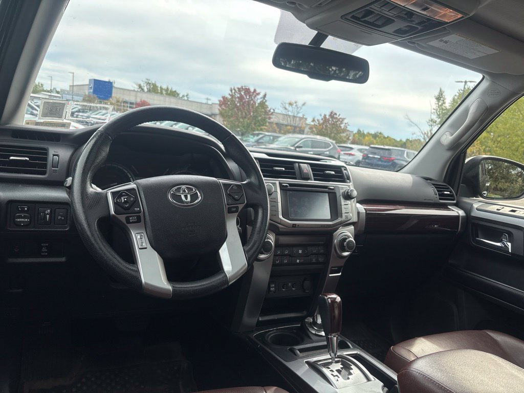 Used 2018 Toyota 4Runner Limited AWD/4WD image 9