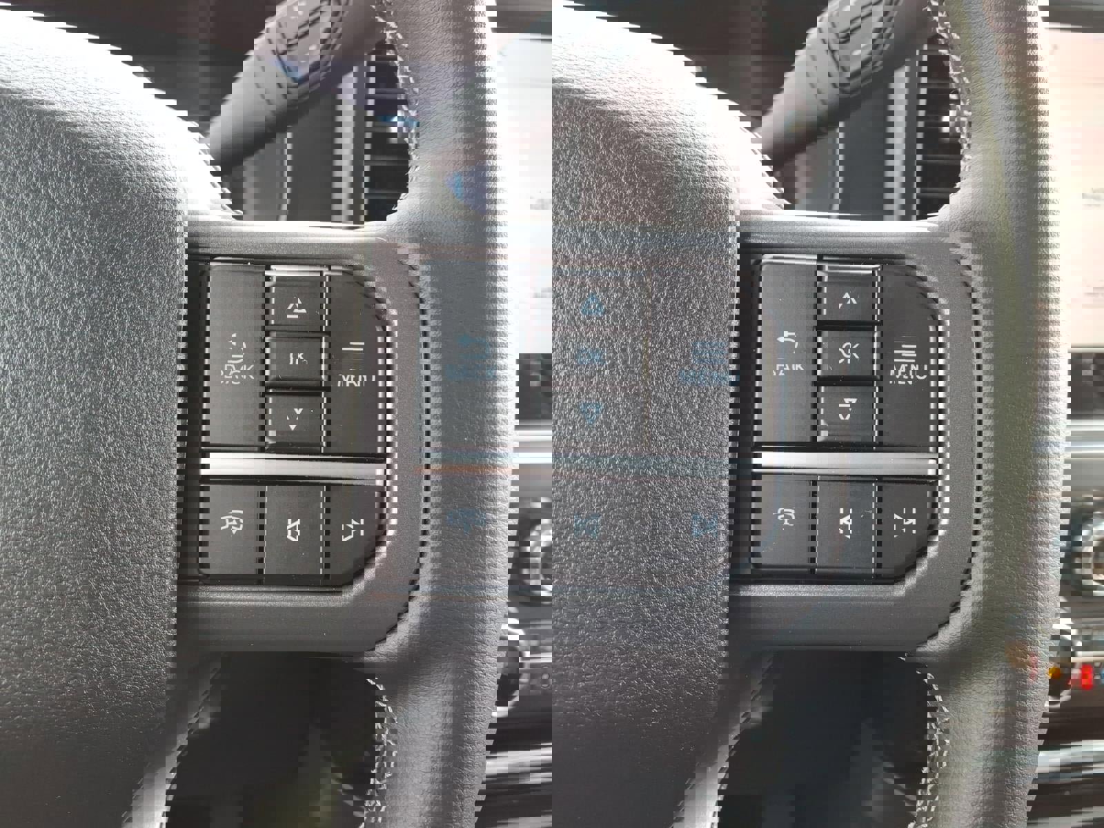 New 2026 Ford F250 Lariat w/ Black Appearance Package image 16