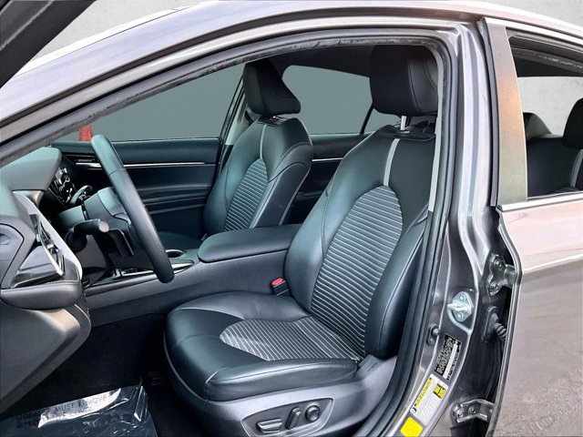 Used 2021 Toyota Camry SE w/ Convenience Package image 26