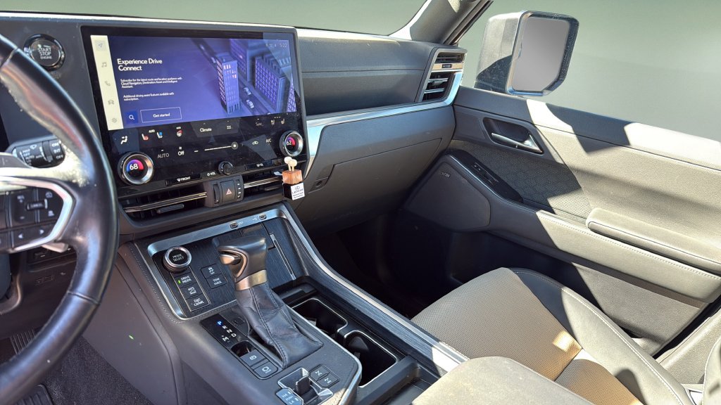 Used 2024 Lexus GX 550 AWD/4WD image 34