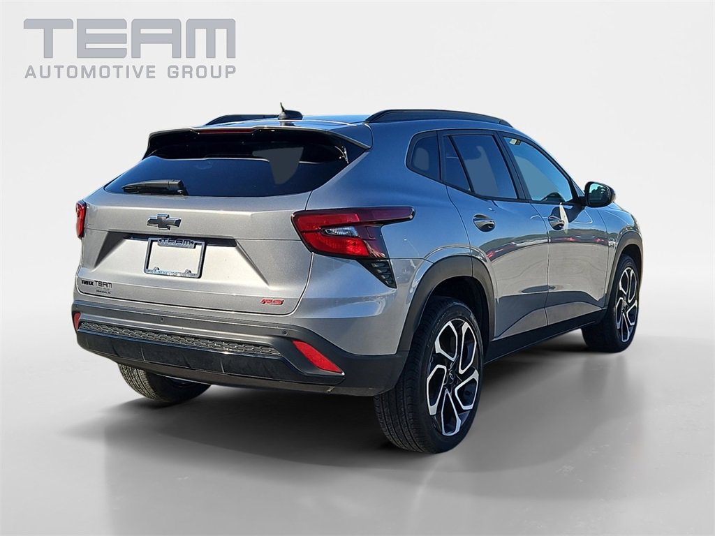 Used 2024 Chevrolet Trax RS w/ Sunroof Package image 7