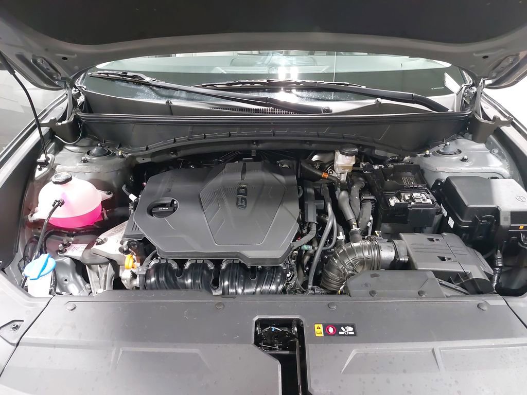 Certified 2025 Hyundai Tucson SE image 30