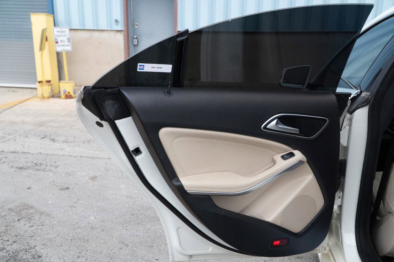 Used 2018 Mercedes-Benz CLA 250 image 26