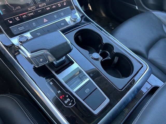 Used 2021 Audi Q8 Premium Plus AWD/4WD image 25