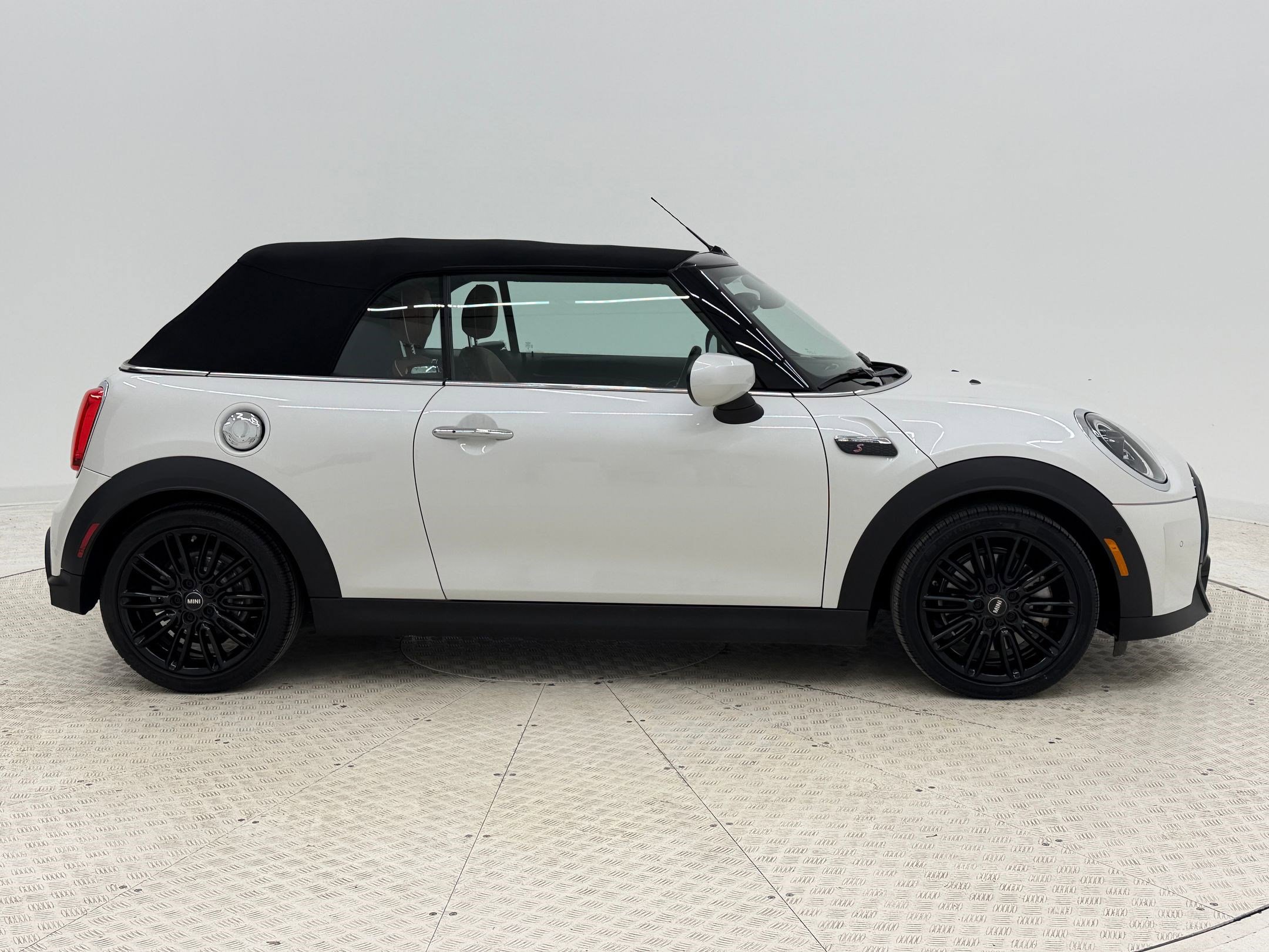 Certified 2023 MINI Cooper S image 8