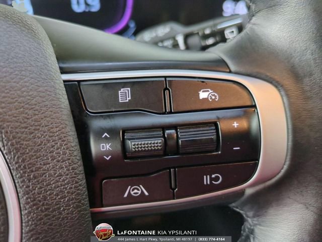 Certified 2025 Kia Sportage EX image 19