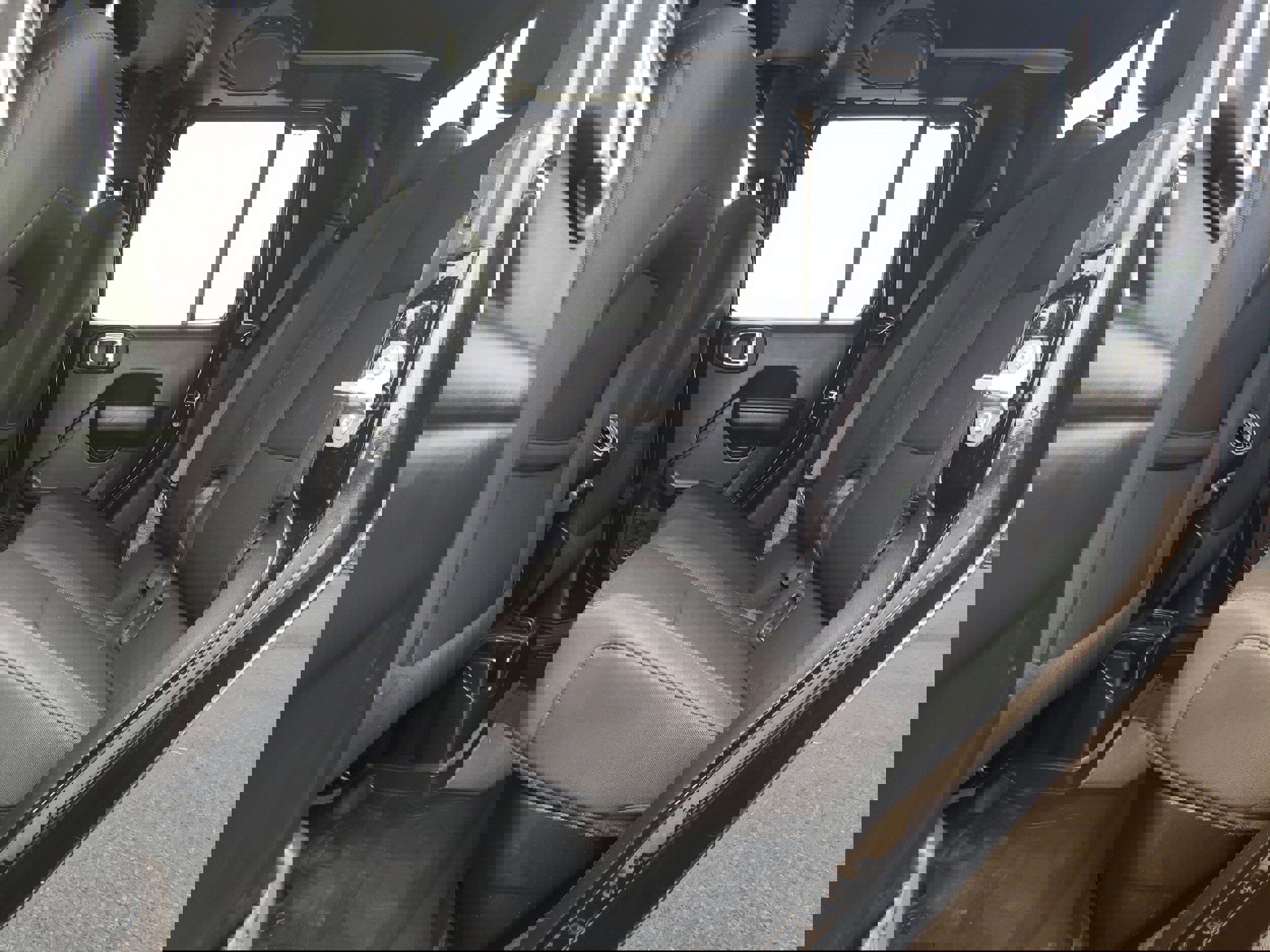 Used 2021 Jeep Gladiator Sport image 16