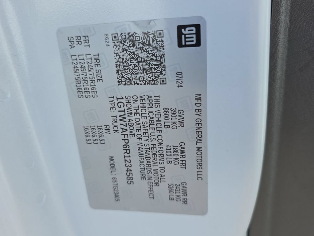 Used 2024 GMC Savana 2500 w/ Driver Convenience Package RWD image 33