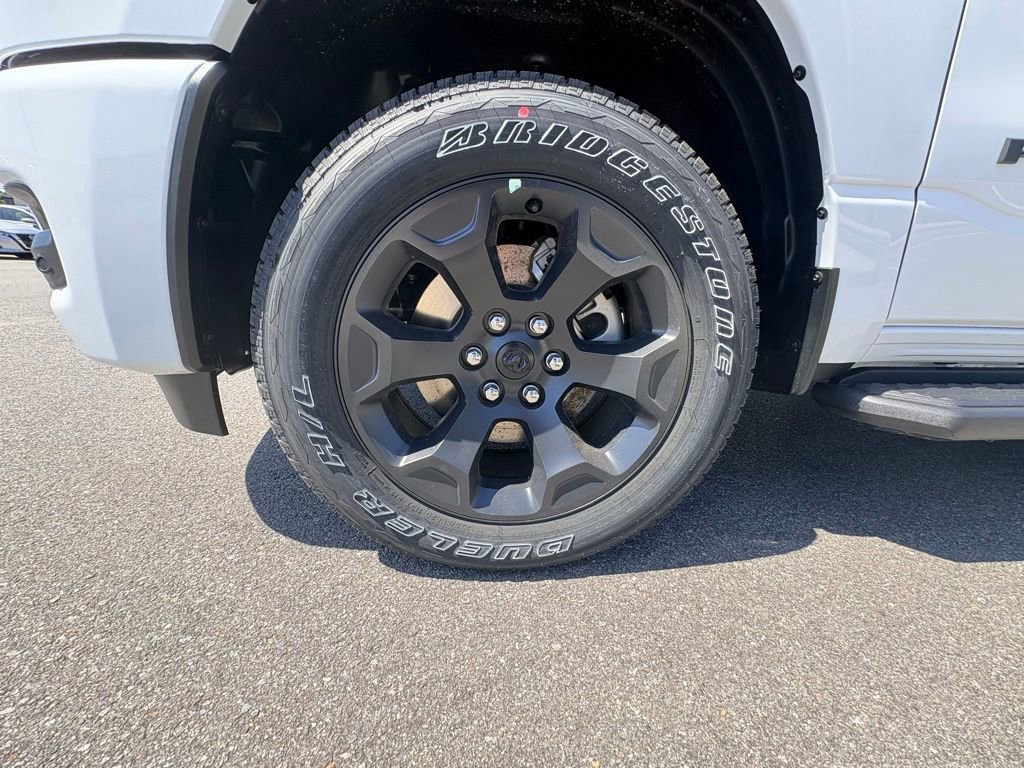 New 2026 RAM 1500 Express AWD/4WD image 13
