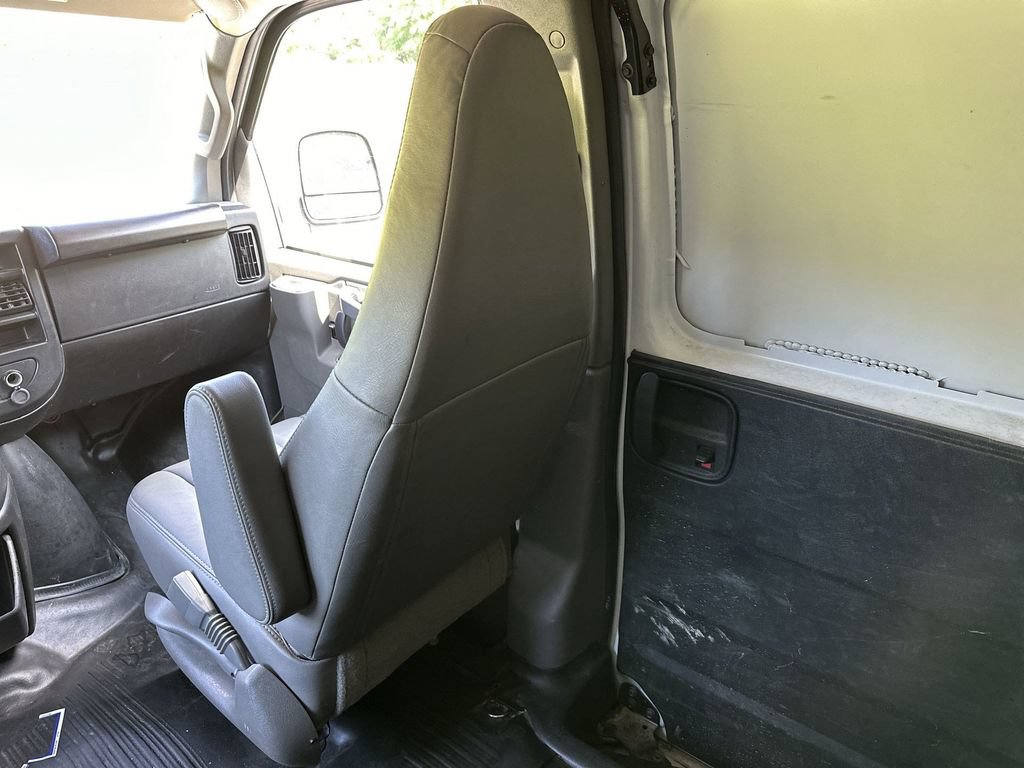 Used 2023 GMC Savana 2500 w/ Driver Convenience Package RWD image 11
