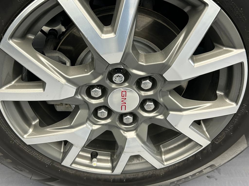 Used 2022 GMC Acadia SLE w/ Driver Convenience Package image 44