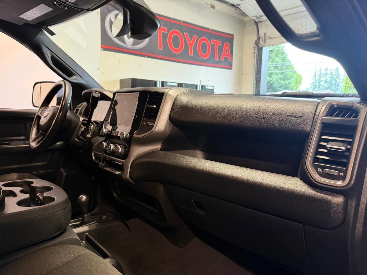 Used 2022 RAM 3500 Tradesman image 21