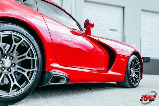 Used 2014 SRT Viper GTS w/ GTS Laguna Interior Package RWD image 31
