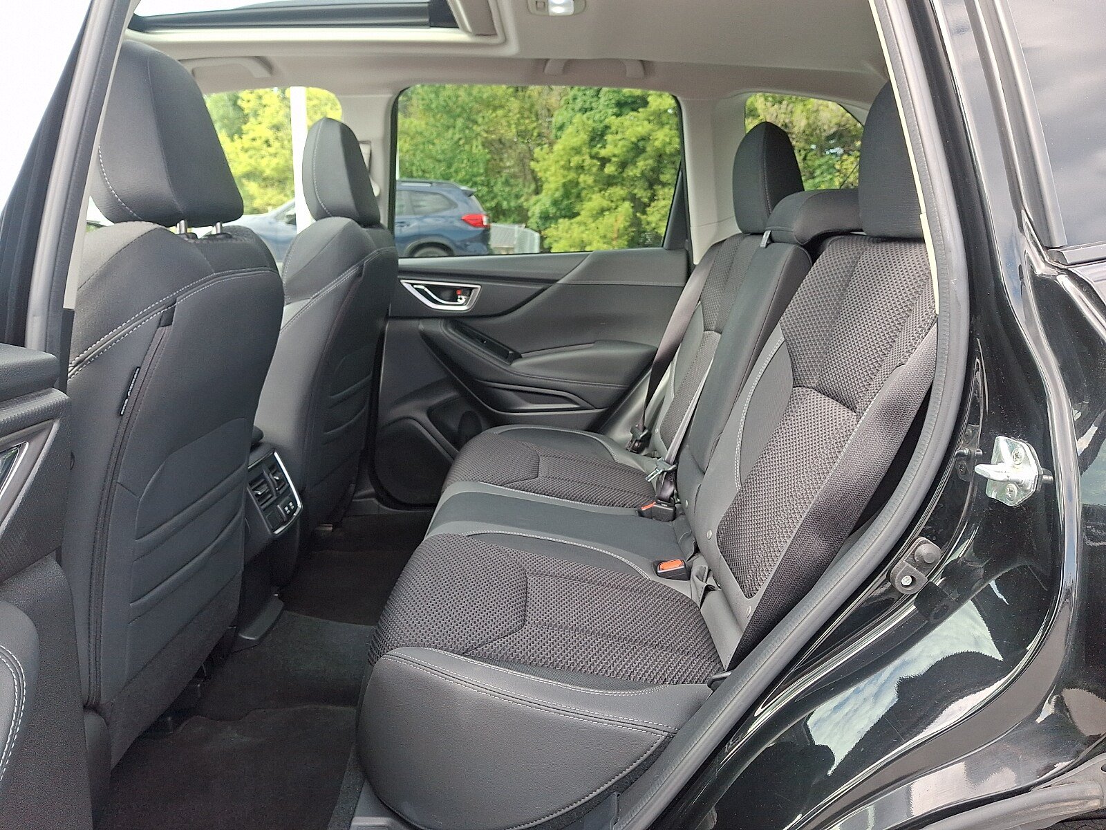 Certified 2023 Subaru Forester Premium AWD/4WD image 10