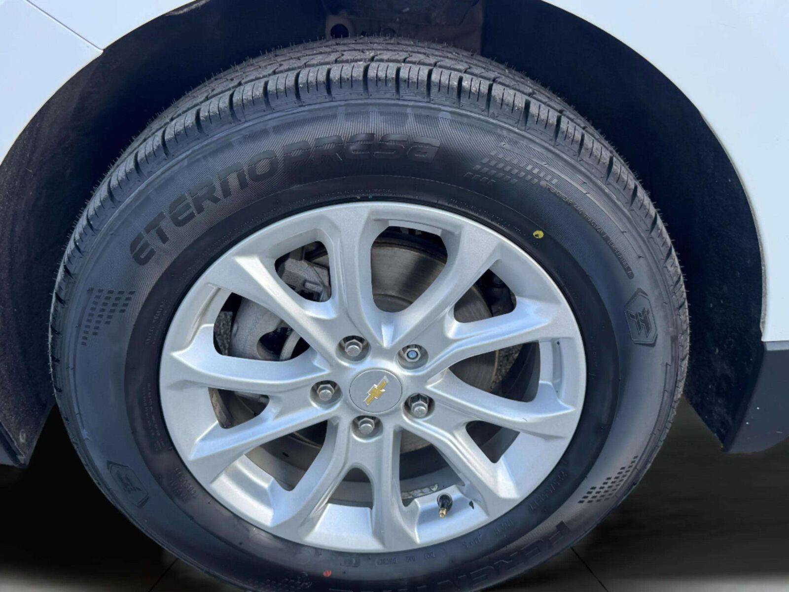 Used 2021 Chevrolet Equinox LT AWD/4WD image 46