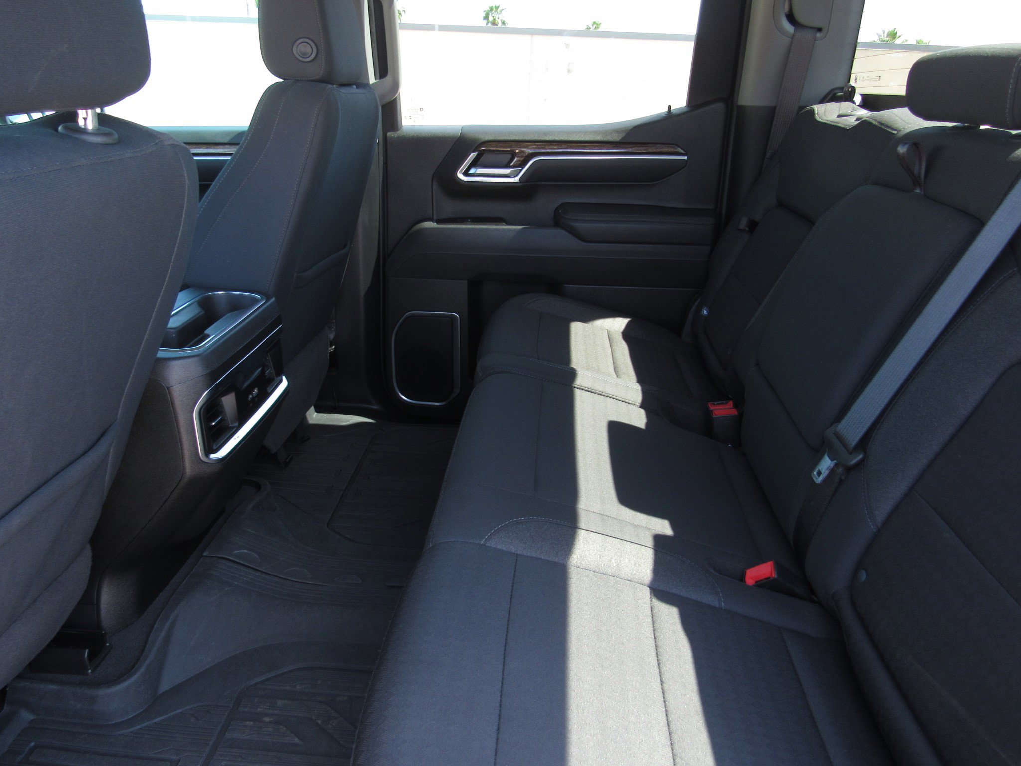 Used 2025 GMC Sierra 1500 Elevation image 13