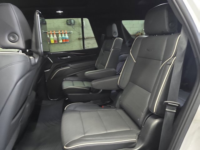 Used 2023 Cadillac Escalade Premium Luxury w/ Performance Package image 14