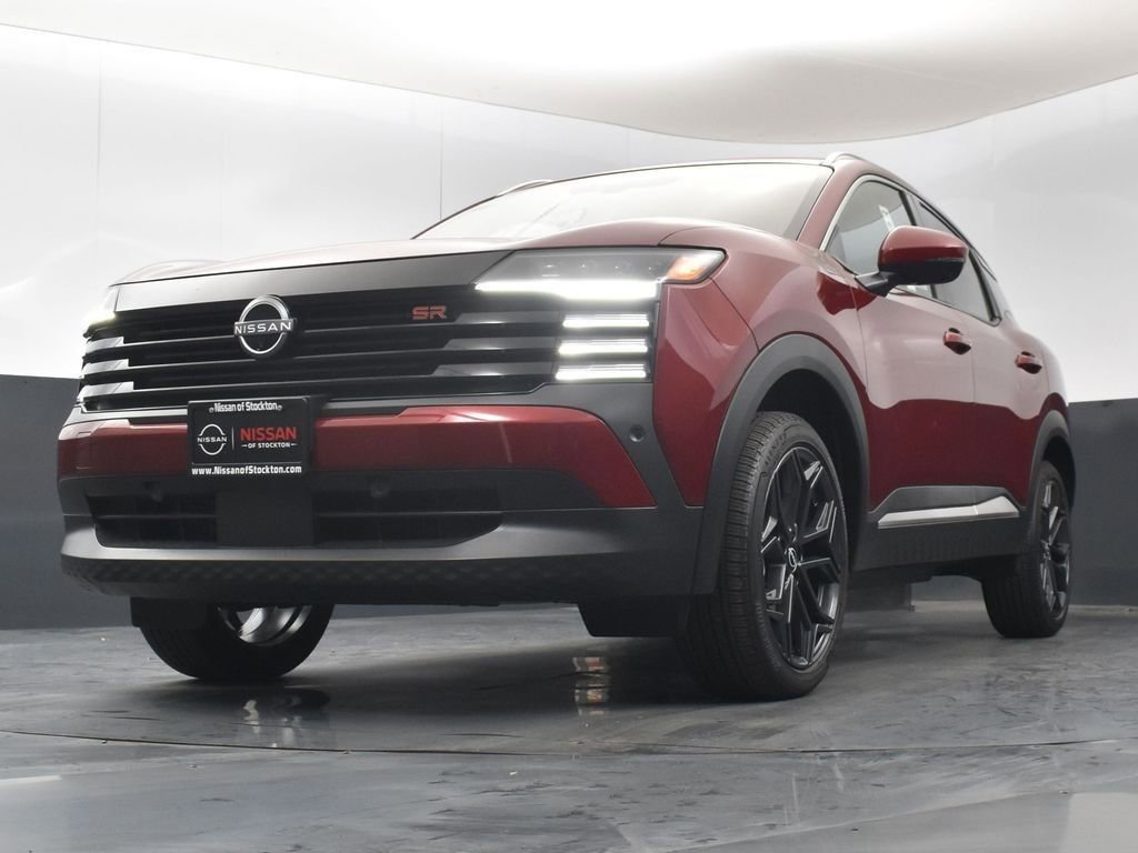 New 2025 Nissan Kicks SR FWD image 38