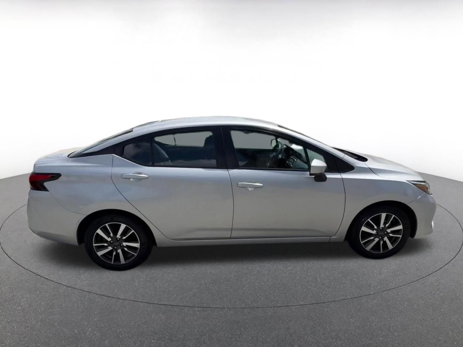 Used 2025 Nissan Versa SV image 16