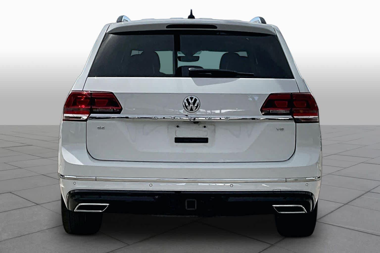 Used 2020 Volkswagen Atlas SE w/ Panoramic Sunroof Package FWD image 5