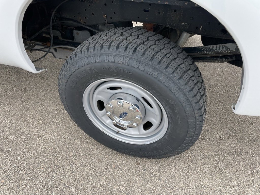 Used 2016 Ford F250 XL w/ Power Equipment Group image 3