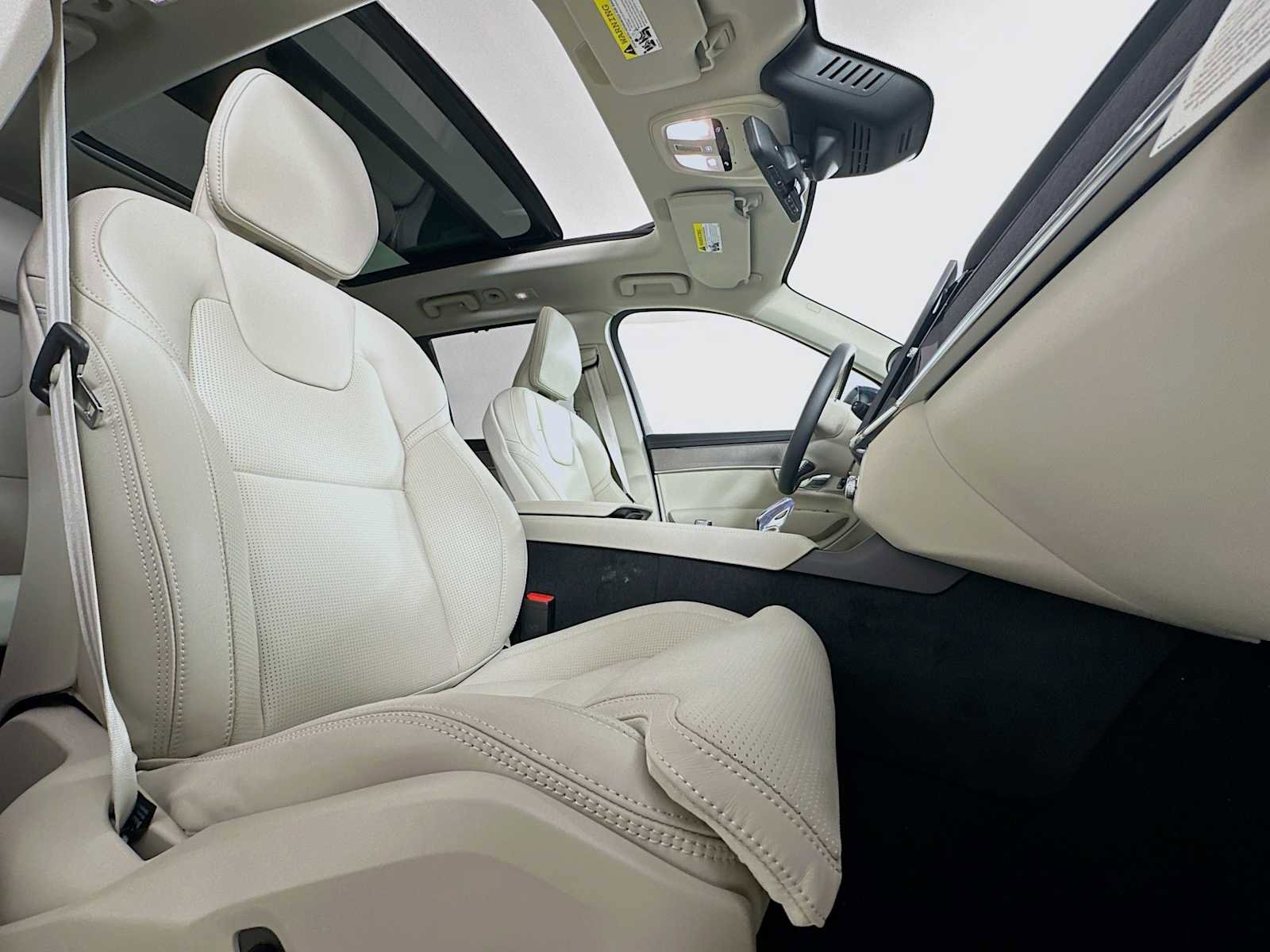New 2026 Volvo XC90 T8 Ultra w/ Protection Package image 28