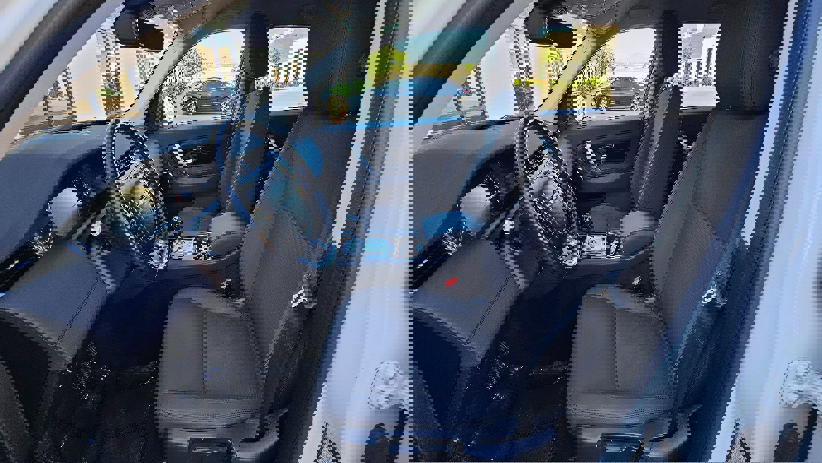 Used 2020 Land Rover Discovery Sport image 16