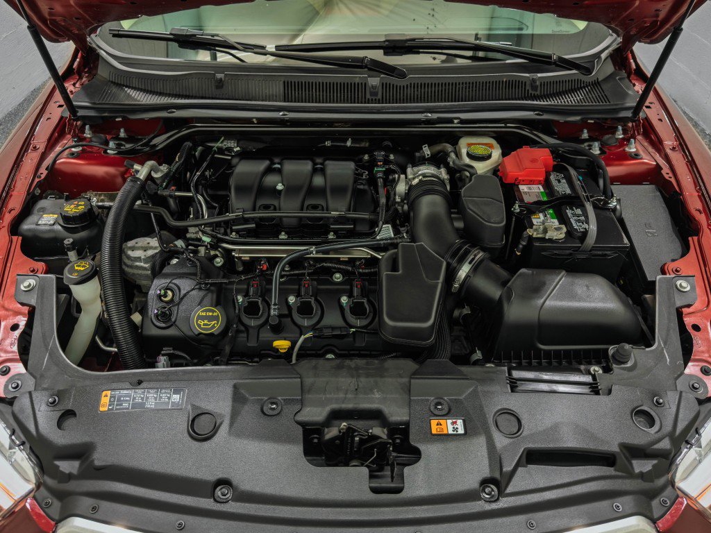 Used 2016 Ford Taurus Limited image 40