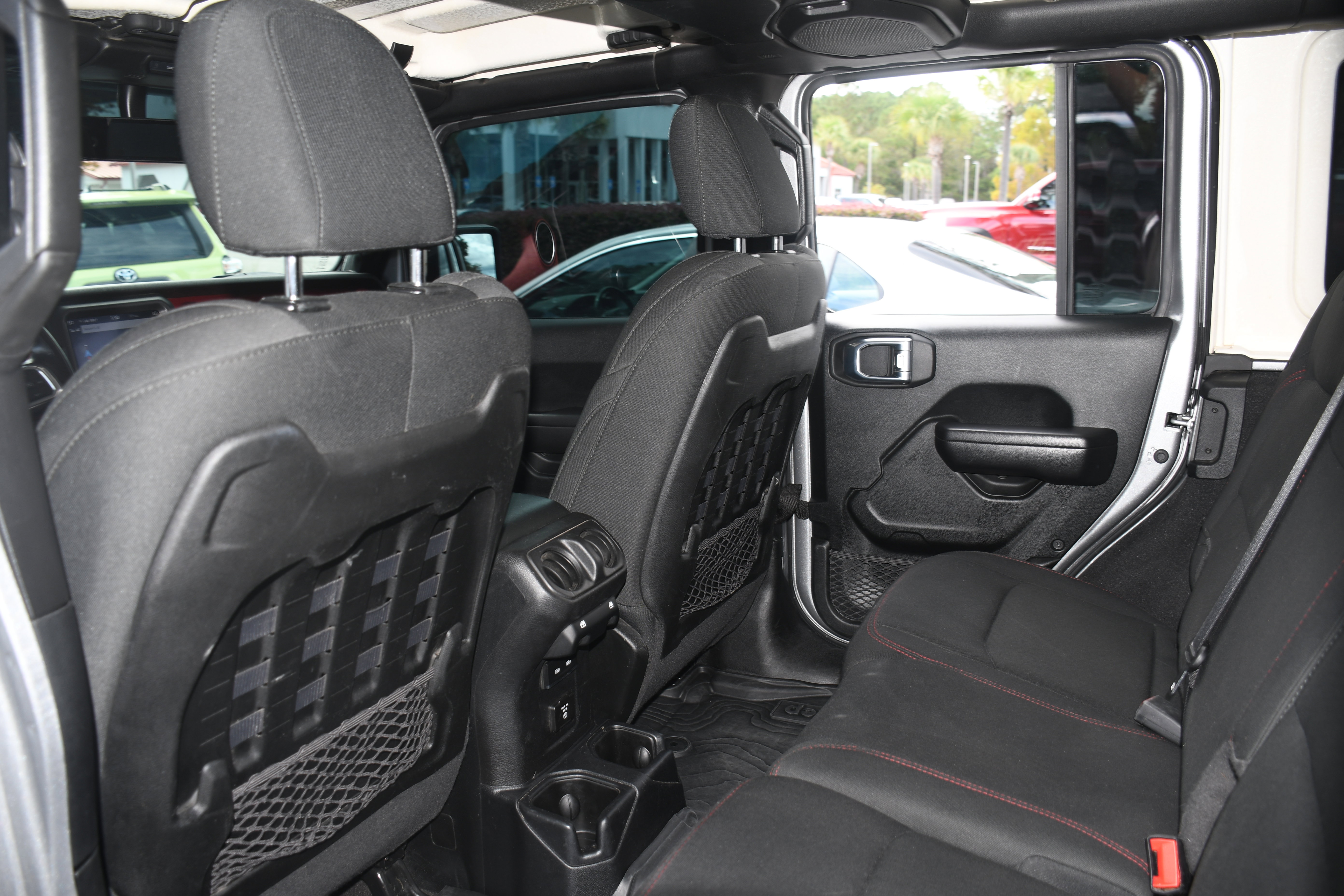 Used 2021 Jeep Wrangler Unlimited Rubicon image 14