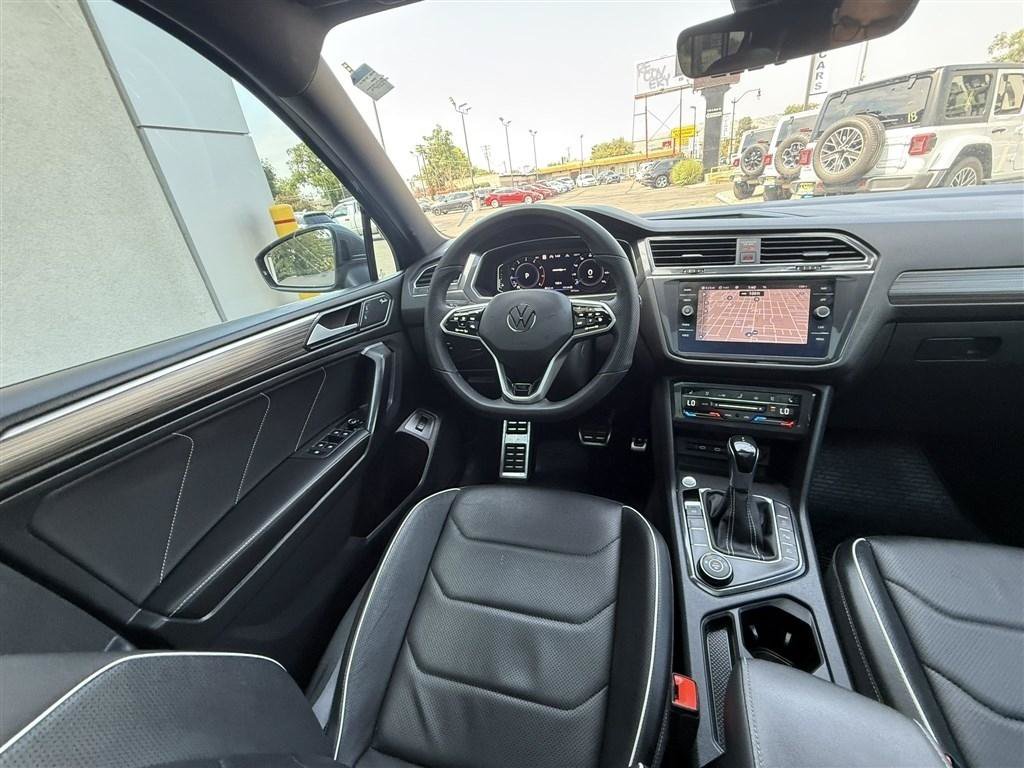Used 2022 Volkswagen Tiguan SEL R-Line AWD/4WD image 33