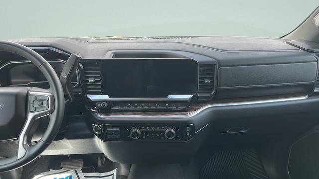 Used 2025 Chevrolet Silverado 1500 LT w/ Work Truck Package AWD/4WD image 15