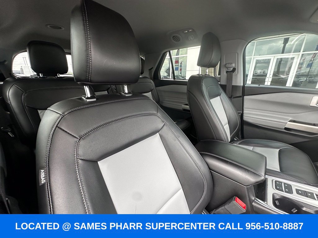Used 2023 Ford Explorer XLT w/ Equipment Group 202A RWD image 31