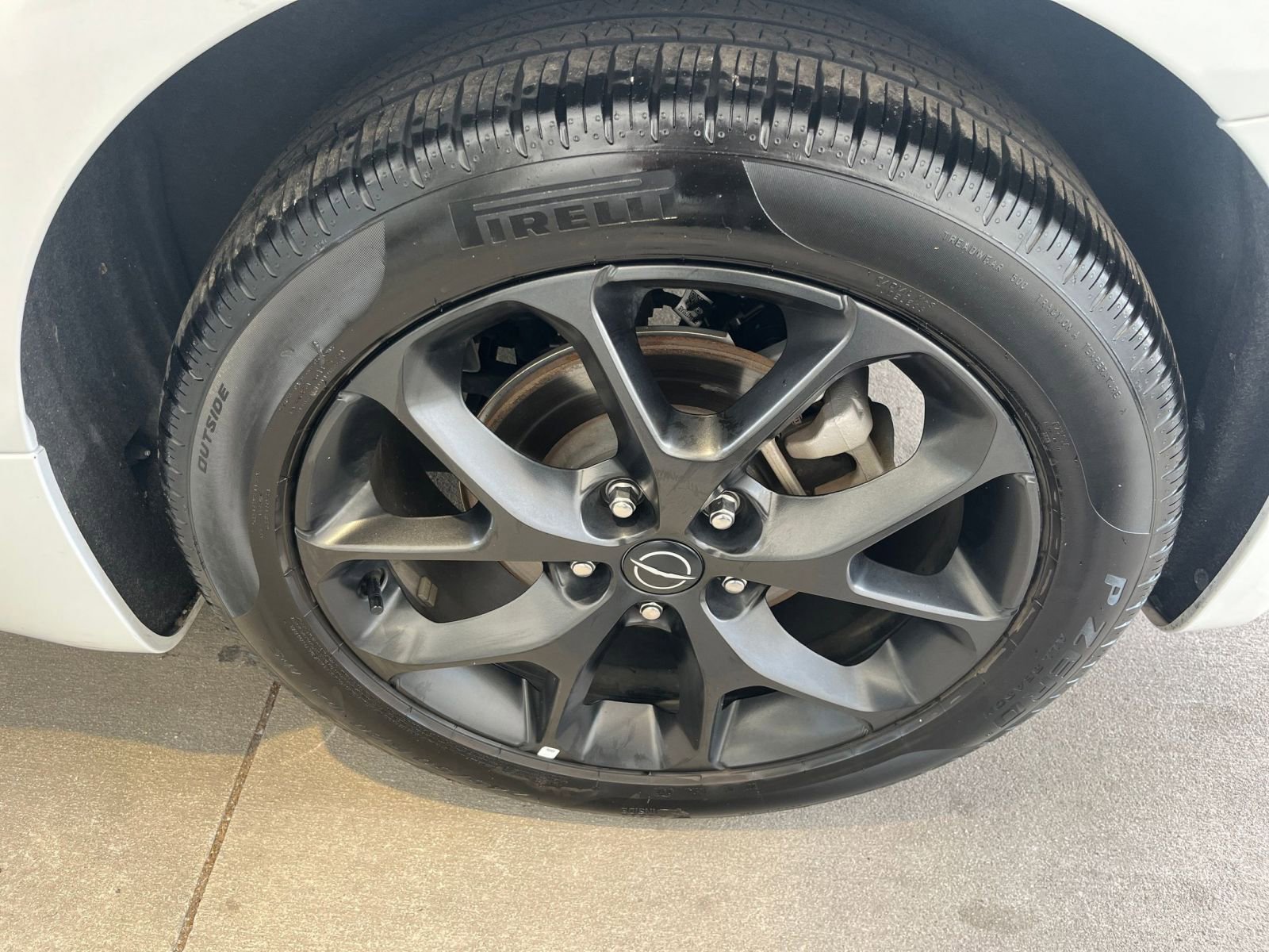 Used 2025 Chrysler Pacifica Limited FWD image 35