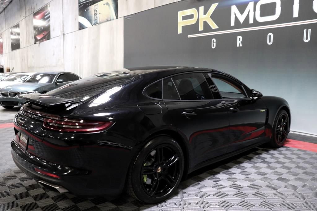 Used 2018 Porsche Panamera 4 image 8