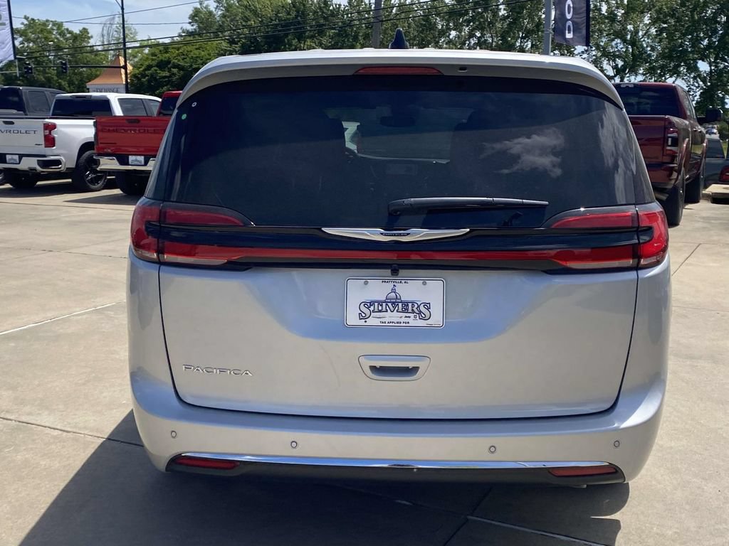 New 2026 Chrysler Pacifica Select FWD image 36