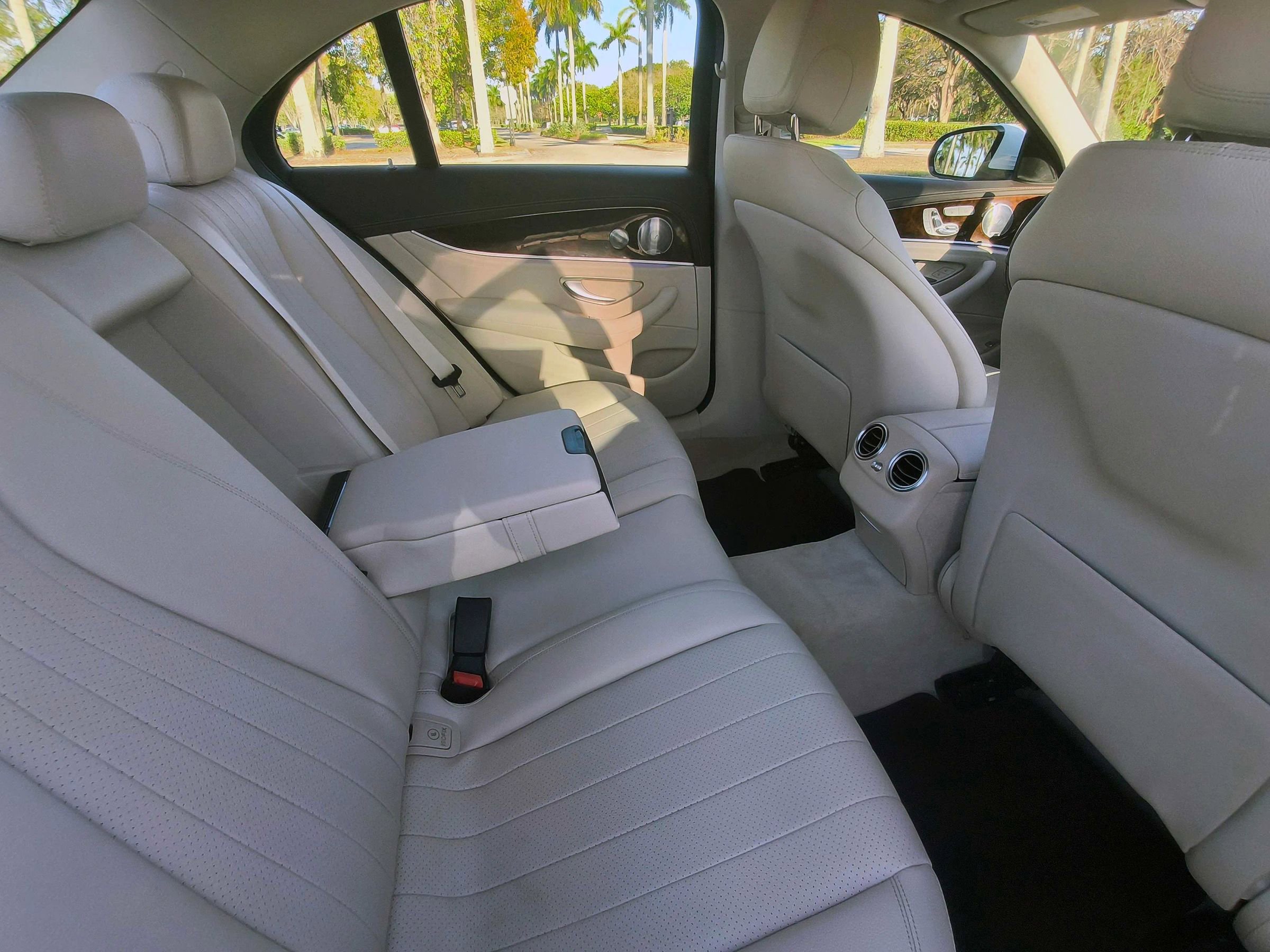 Used 2017 Mercedes-Benz E 300 image 14