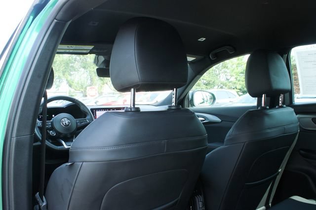 Used 2025 Alfa Romeo Tonale w/ Premium Package AWD/4WD image 33